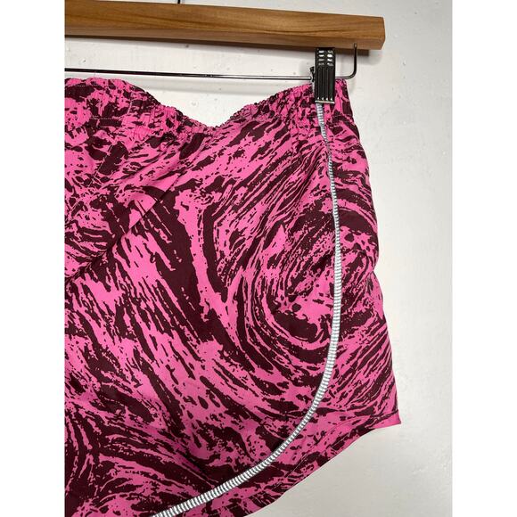 NEW Nike Womens Running Shorts Size Small Dri-Fit Pink Print - Picture 6 of 6